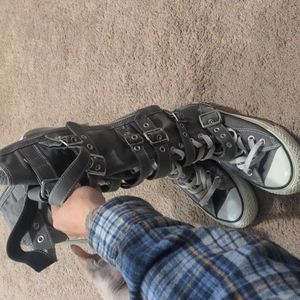 Tall strappy Chucks